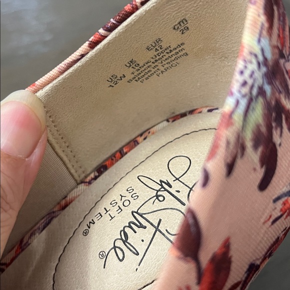 new! Lifestride Blush Multi Parigi Heels. WIDE WIDTH - Picture 9 of 13